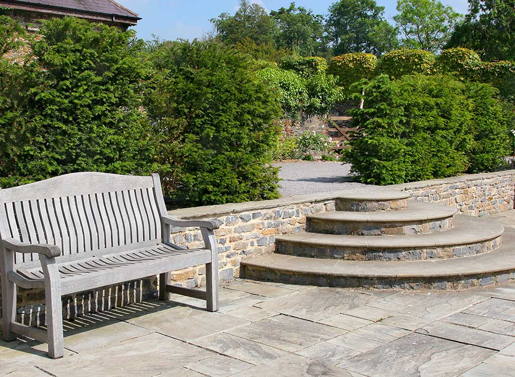 A Multilevel Patio