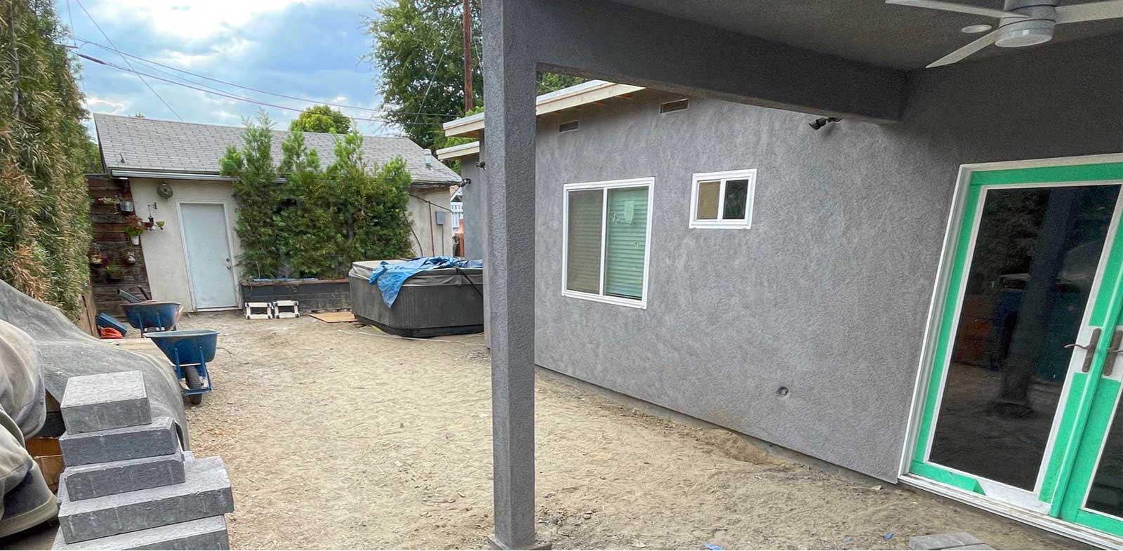 Patio_before_1